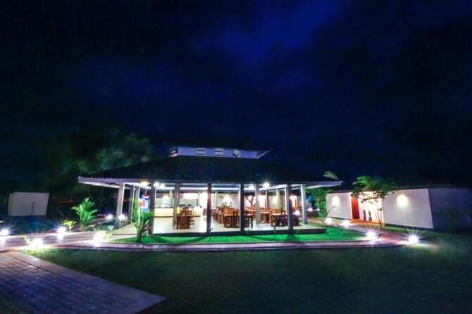 Ceyloni Hotel Сигирия Экстерьер фото